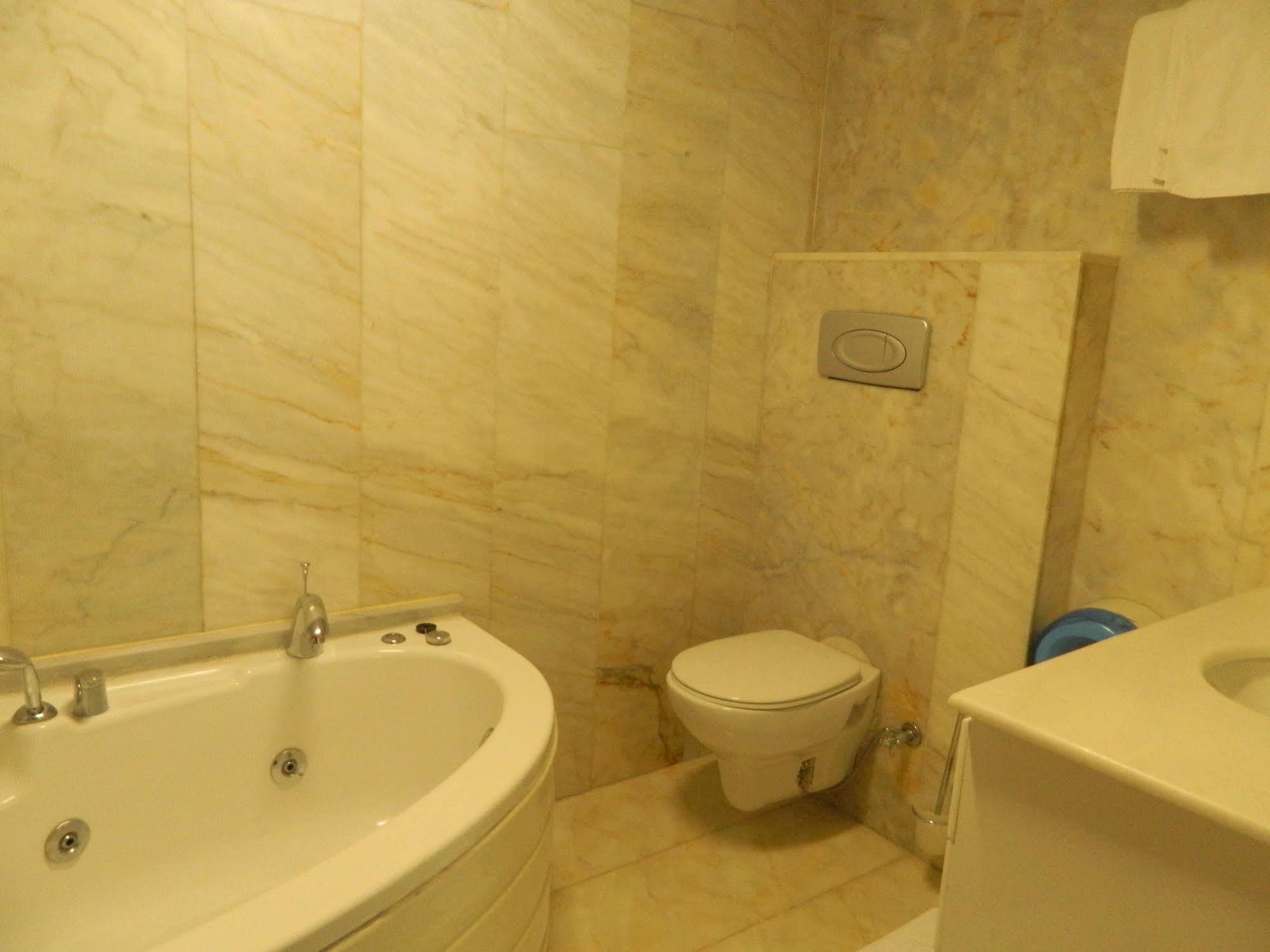 Apricot Hotel Istanbul Exterior photo