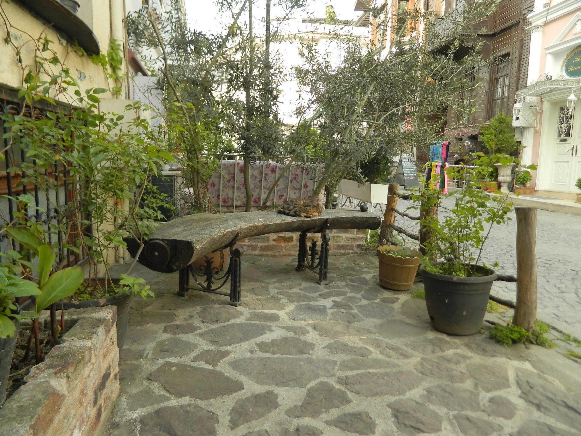 Apricot Hotel Istanbul Exterior photo