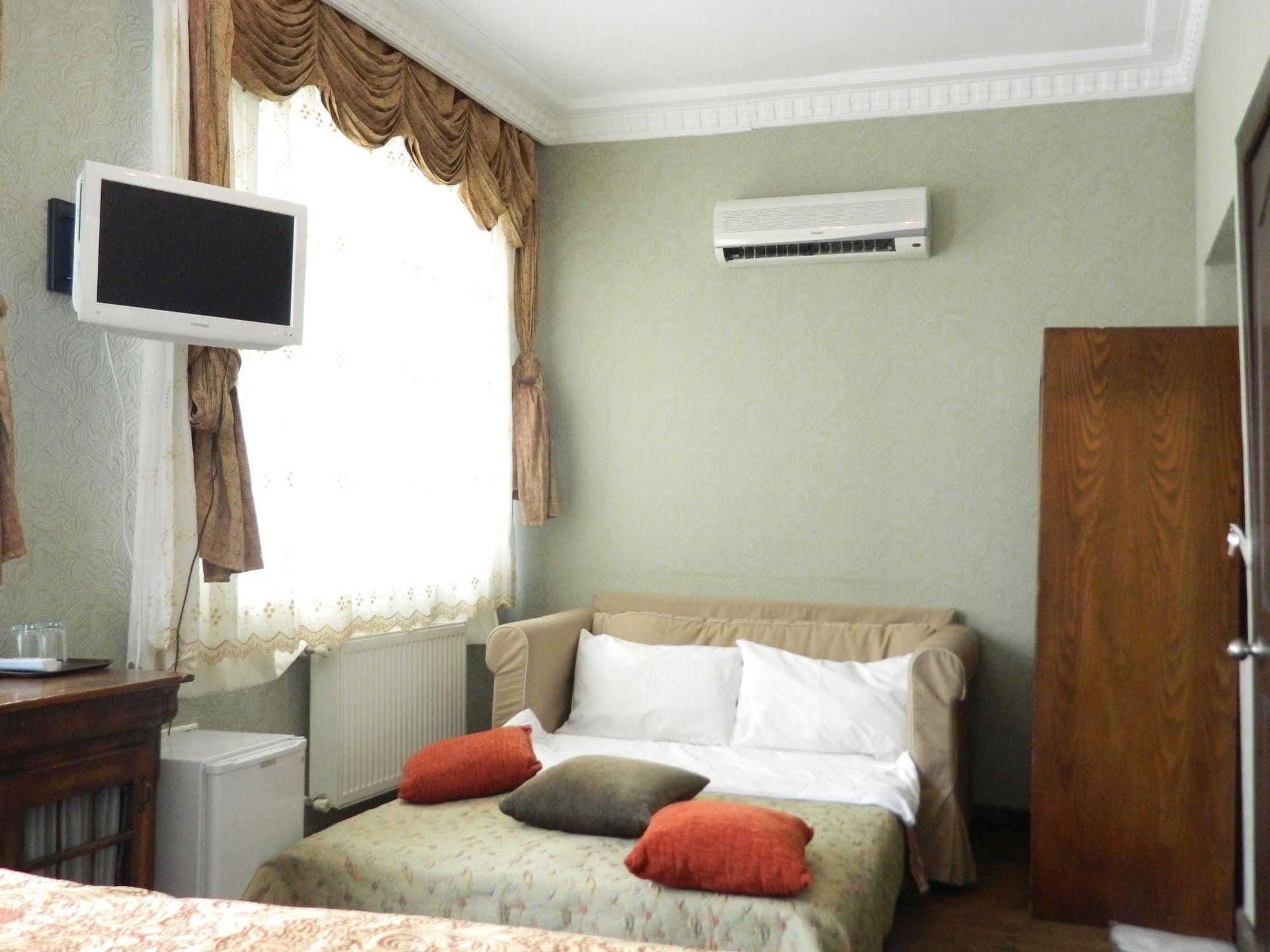 Apricot Hotel Istanbul Exterior photo