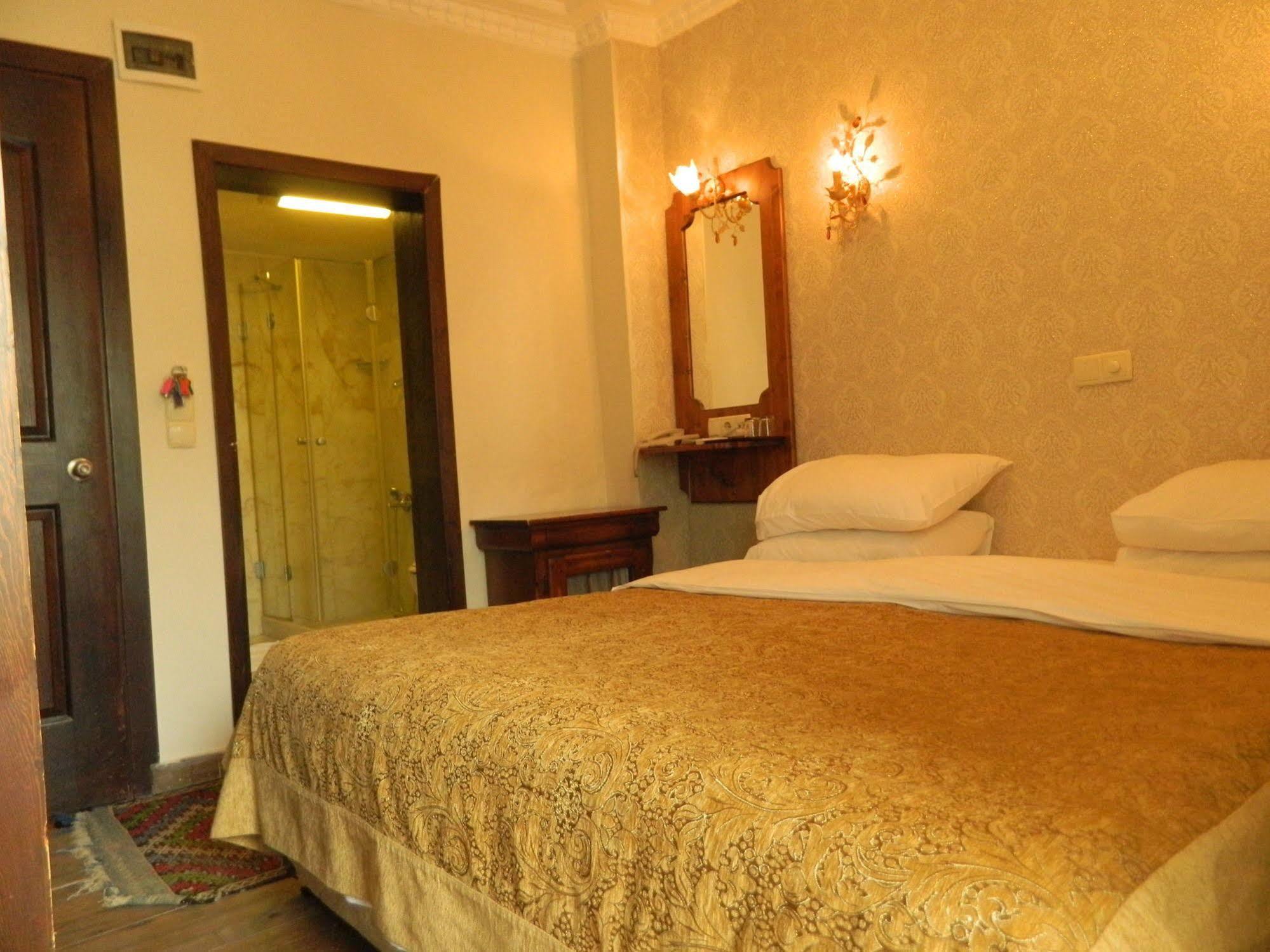 Apricot Hotel Istanbul Exterior photo